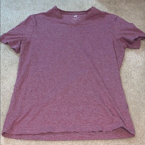 H&M Red vneck shirt   - Picture 1 of 2